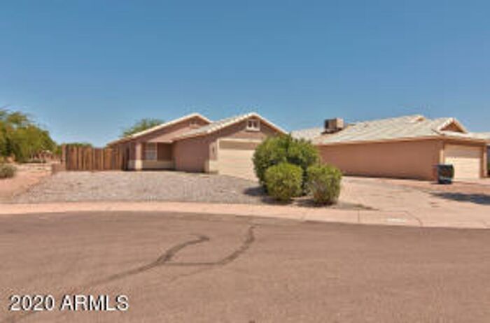 2080 W 20th Ave in Apache Junction, AZ - Building Photo