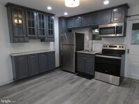 41 W Garfield St photo'