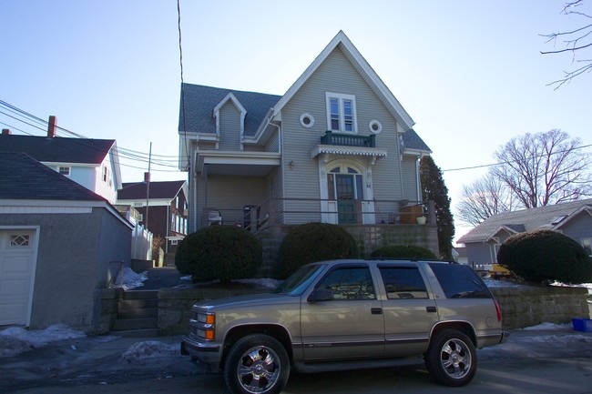 79-83 Manton St in Fall River, MA - Building Photo - Building Photo