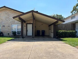 740 Sceptre Cir in Garland, TX - Building Photo