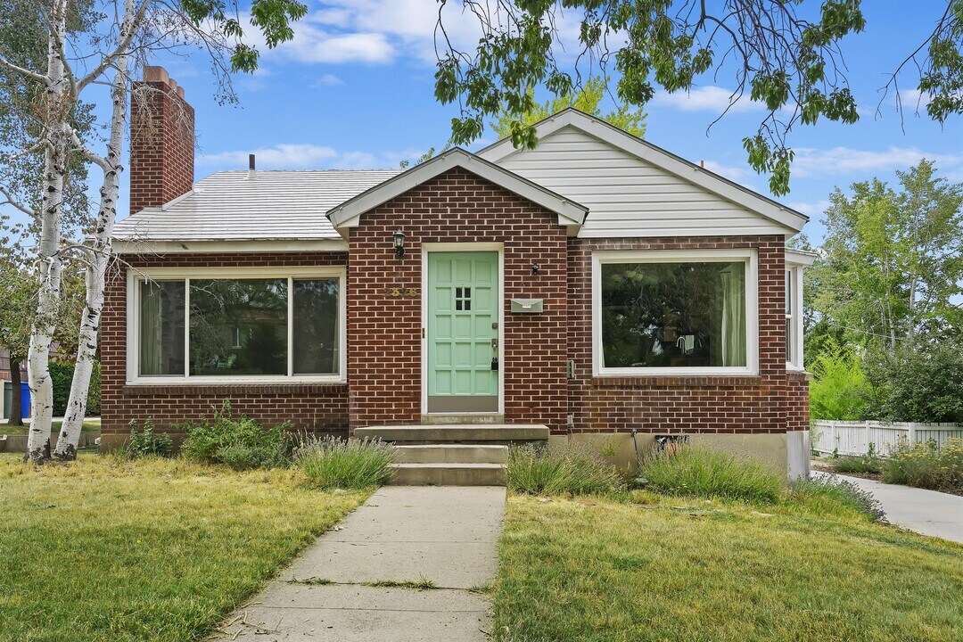 2326 Bryan Ave in Salt Lake City, UT - Building Photo