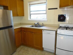 6 Duryea Pl in Nyack, NY - Building Photo - Building Photo