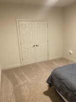 1015 Heathercroft Cir, Unit 200 in Crozet, VA - Building Photo