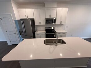 1512 Crescent Townes Wy in Raleigh, NC - Building Photo - Building Photo