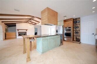 9881 SW 1st Ct in Plantation, FL - Building Photo - Building Photo