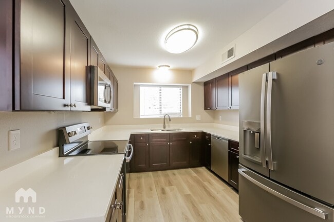 4545 N 67th Ave in Phoenix, AZ - Building Photo - Building Photo