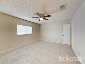 6714 Barton Rock Ln in San Antonio, TX - Building Photo - Building Photo