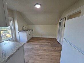 124 S Lake St in Gillett, WI - Building Photo - Building Photo