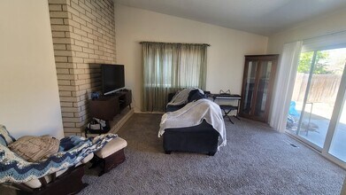 4295 Spring Dr in Reno, NV - Building Photo - Building Photo