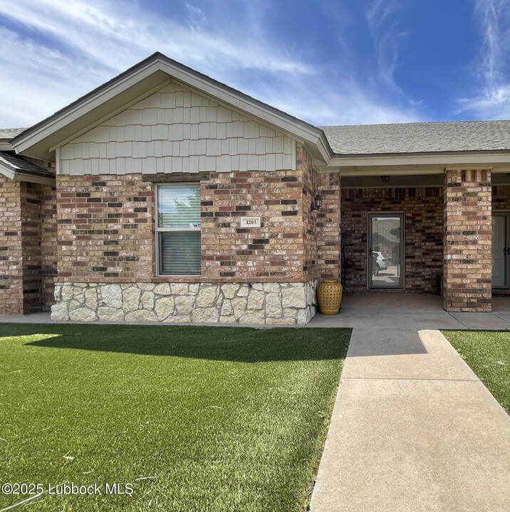 3203 112th St in Lubbock, TX - Building Photo