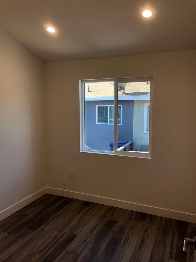 2926 1/2-31-2 Asbury St