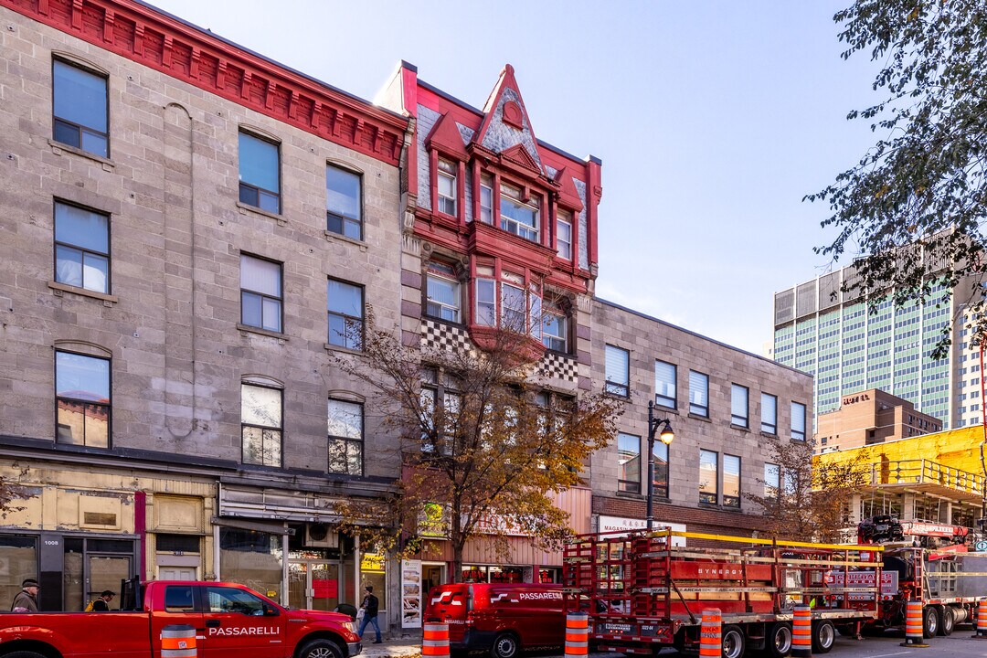 1016 Saint-Laurent Boul in Montréal, QC - Building Photo