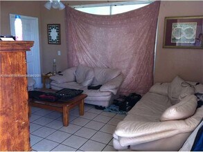 4612-4624 24th St SW in Lehigh Acres, FL - Building Photo - Building Photo
