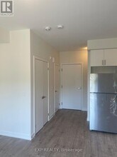 3538 Colonial Dr in Mississauga, ON - Building Photo - Building Photo
