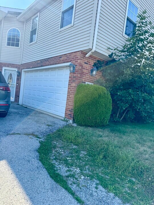 15544 Greenwood Rd in Dolton, IL - Building Photo