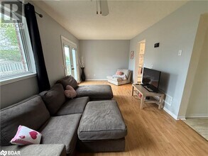 29 Golds Crescent in Barrie, ON - Building Photo - Building Photo