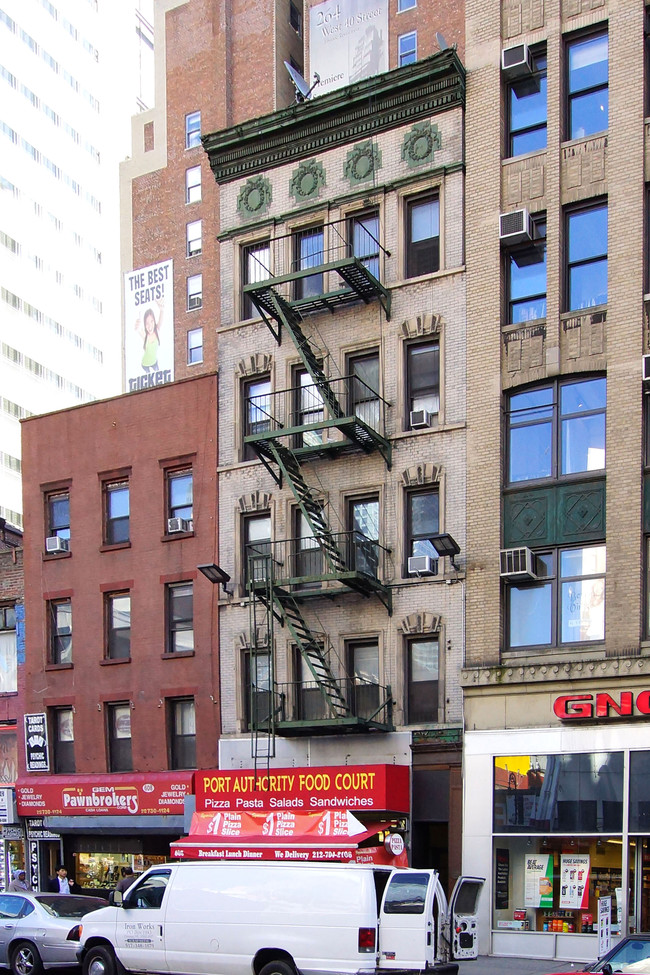 606 8th Ave in New York, NY - Building Photo - Building Photo