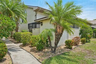13345 Broadhurst Loop in Ft. Myers, FL - Building Photo