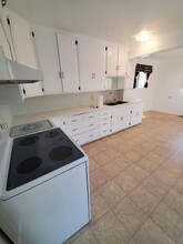 1654 Republic St in San Diego, CA - Building Photo - Building Photo