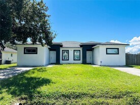 702 Bluebill Pl in Kissimmee, FL - Building Photo