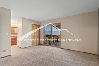 5234 Meteor Dr in Colorado Springs, CO - Building Photo - Building Photo