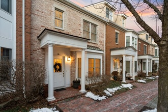 36 Independence Way in Jersey City, NJ - Building Photo - Building Photo