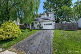 16 Gerard Ave in Old Bridge, NJ - Building Photo