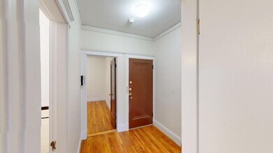 1800 Commonwealth Ave in Boston, MA - Building Photo - Building Photo