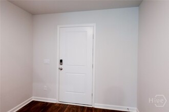 511 Coconut Dr in Bloomingdale, GA - Building Photo - Building Photo