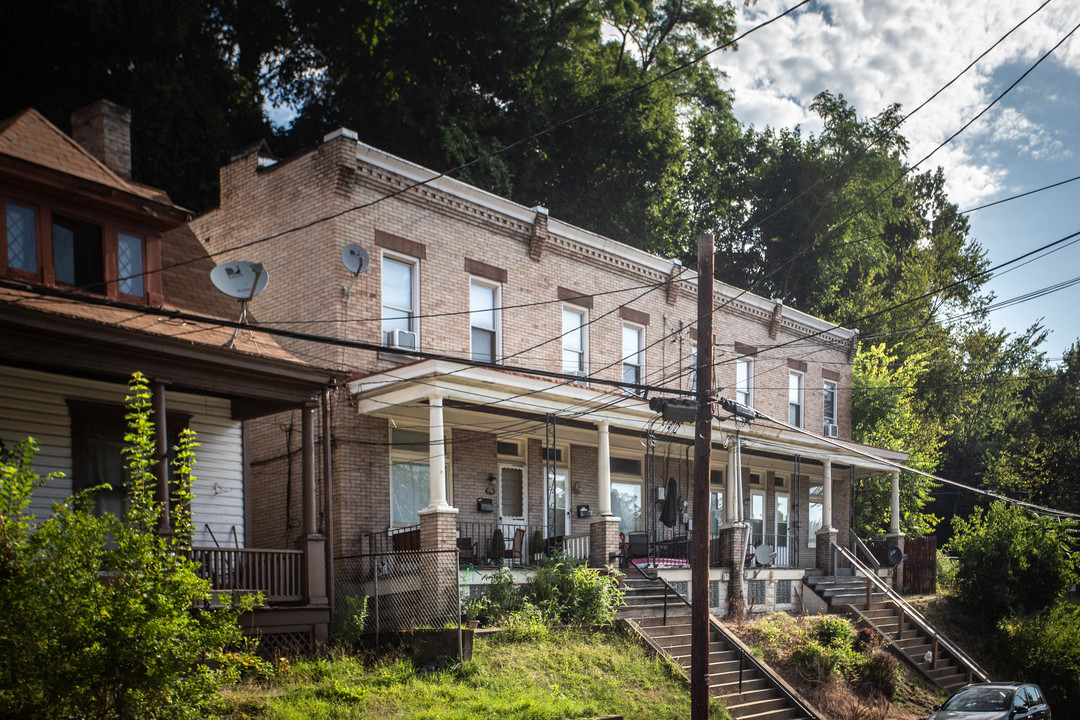 3720 Baytree St in Pittsburgh, PA - Building Photo