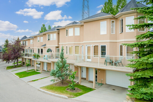 12 Patina Terr SW in Calgary, AB - Building Photo - Building Photo