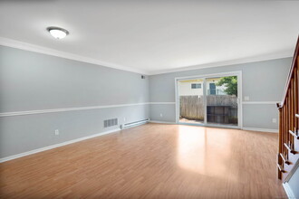 714 Newhall St in Hamden, CT - Building Photo - Building Photo