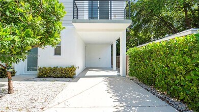 3823 Thomas Ave in Miami, FL - Building Photo - Building Photo