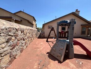 6913 Cactus Thrush Drive in El Paso, TX - Building Photo - Building Photo