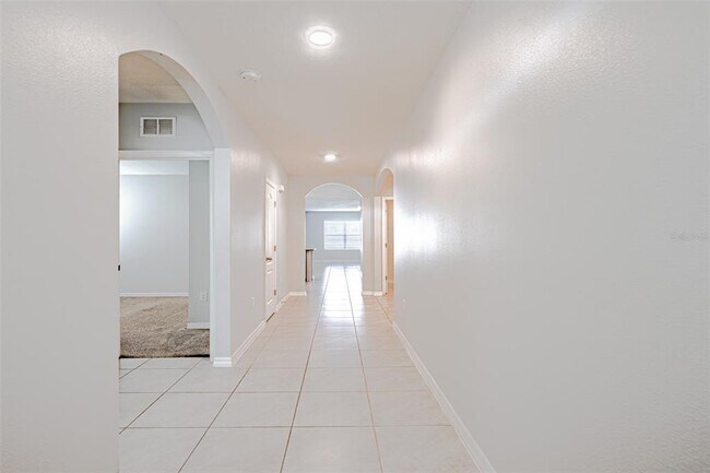 5864 Arlington River Dr. in Lakeland, FL - Building Photo - Building Photo