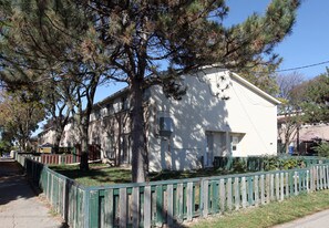 1876 Sheppard Ave W in Toronto, ON - Building Photo