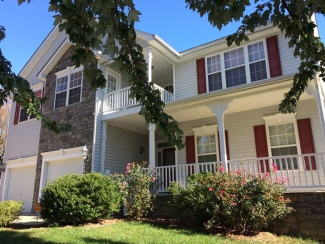 1029 Torrence Dr in Apex, NC - Building Photo - Building Photo