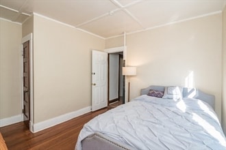855 Belmont Ave, Unit Apt 1 in Springfield, MA - Foto de edificio - Building Photo