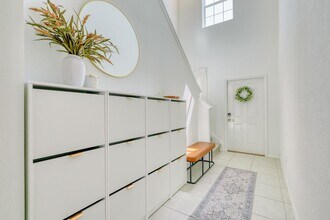 111 Rain Lily Ave in Spring Hill, FL - Foto de edificio - Building Photo