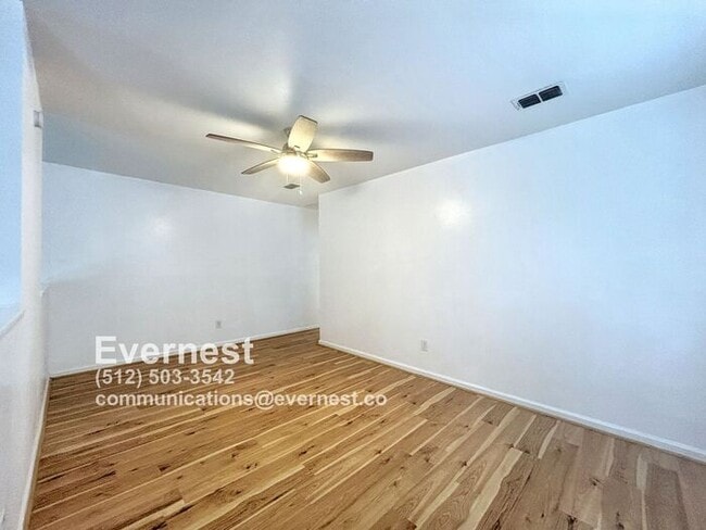 707 Valley View Dr in Pflugerville, TX - Building Photo - Building Photo