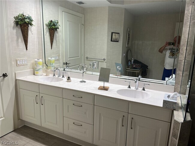 14300 Riva Del Lago Dr