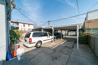 128 N Alvarado St in Los Angeles, CA - Building Photo - Building Photo