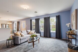 1329 Amberwood Loop in Kyle, TX - Building Photo