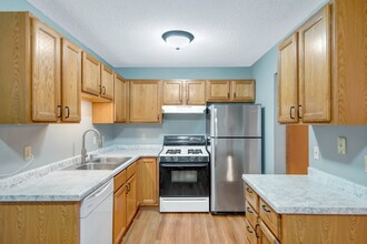 360 Cari Park Ln in Hastings, MN - Building Photo - Building Photo