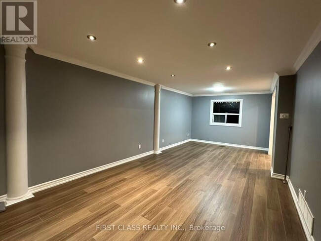 53 Aberfeldy Crescent
