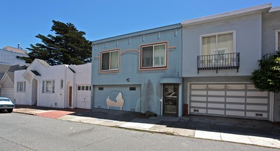 255 Upper Terr. in San Francisco, CA - Building Photo - Building Photo