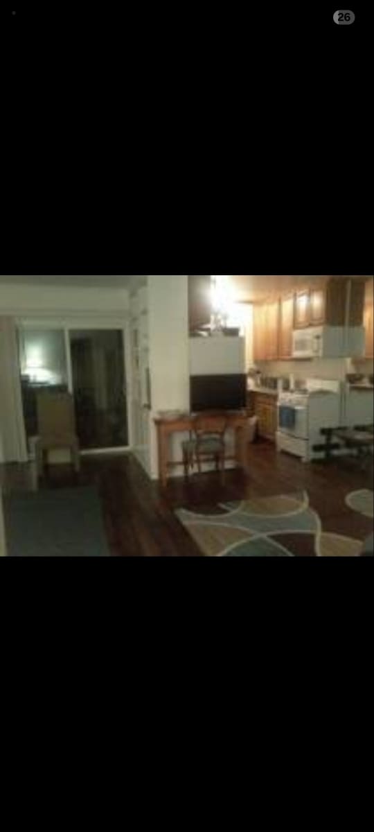 11634 Gorham Ave, Unit Gorham in Los Angeles, CA - Foto de edificio - Building Photo