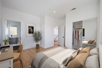 2851 S Victoria Ave in Los Angeles, CA - Building Photo - Building Photo