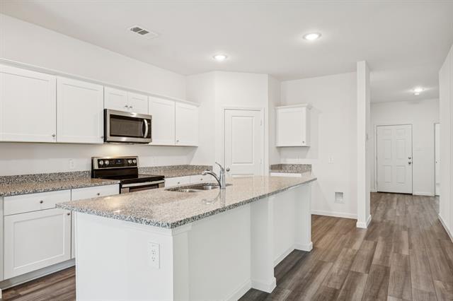 742 Camden Dr in Lavon, TX - Foto de edificio - Building Photo