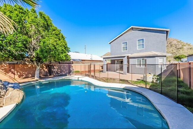 311 E Mountain View Rd in Phoenix, AZ - Building Photo - Building Photo